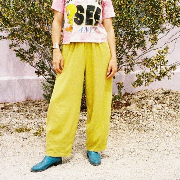 European linen chartreuse straight leg pants - Picture 1 of 7